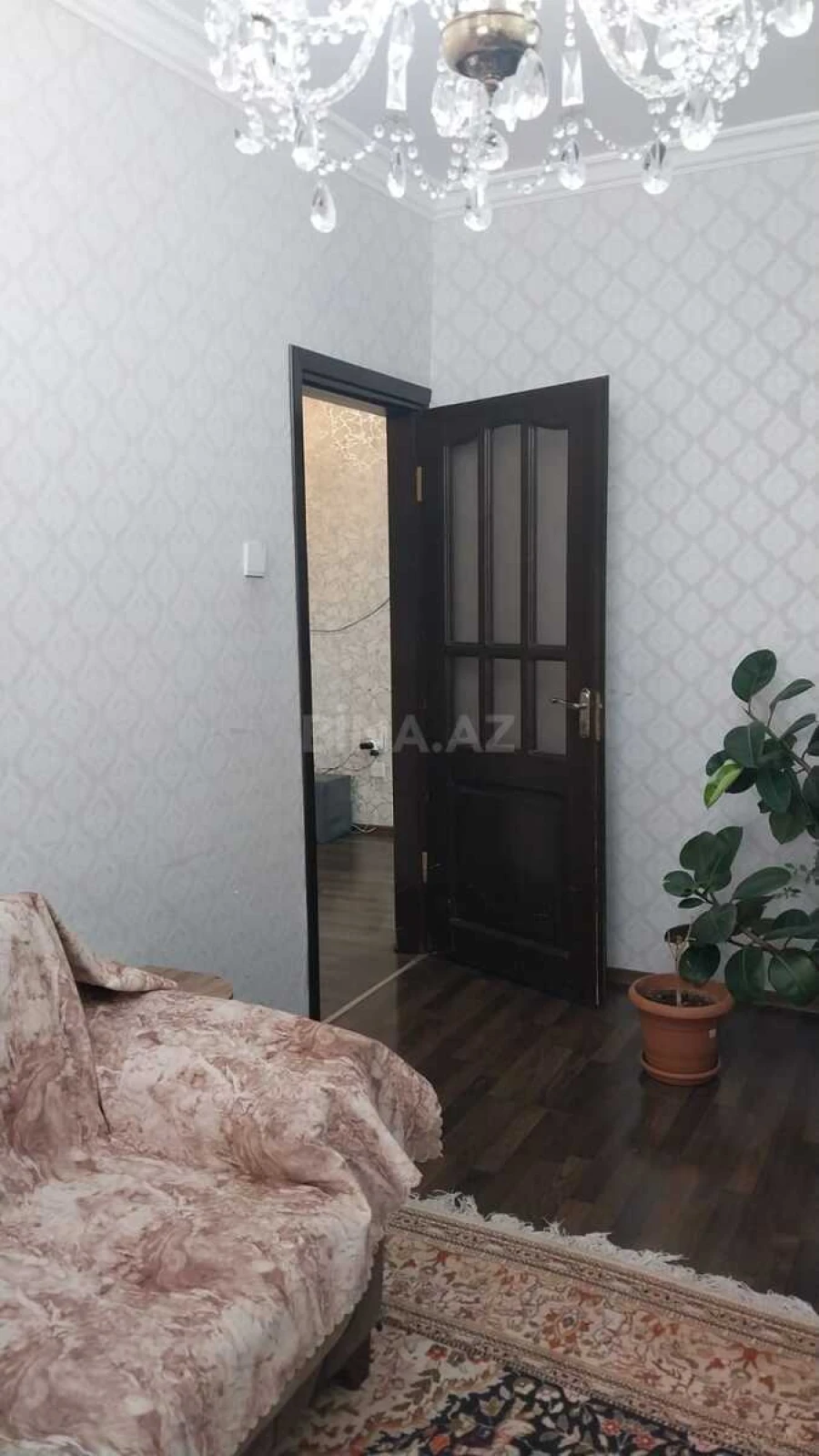 Satılır 3 otaqlı mənzil 90 m²