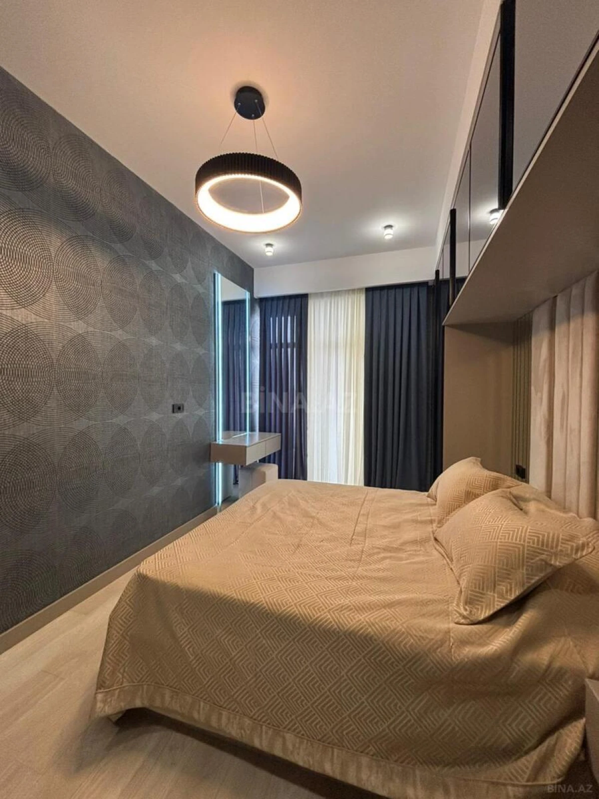 Kirayə verilir 3 otaqlı mənzil 120 m²