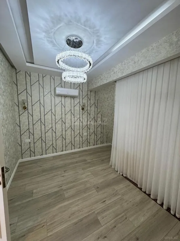 Kirayə verilir 5 otaqlı mənzil 250 m²
