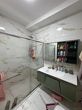 Kirayə verilir 3 otaqlı mənzil 166 m²