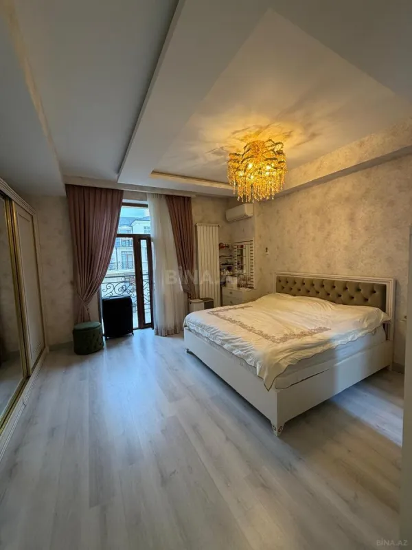 Kirayə verilir 3 otaqlı mənzil 166 m²