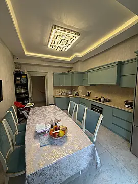 Kirayə verilir 3 otaqlı mənzil 166 m² — Bakı 3 otaq 166.00 m²