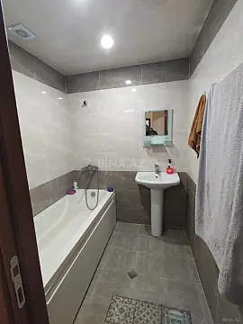 Satılır 4 otaqlı mənzil 120 m²