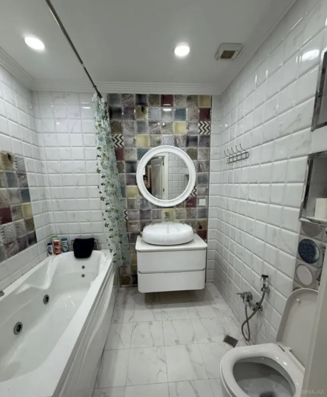 Kirayə verilir 2 otaqlı mənzil 80 m²