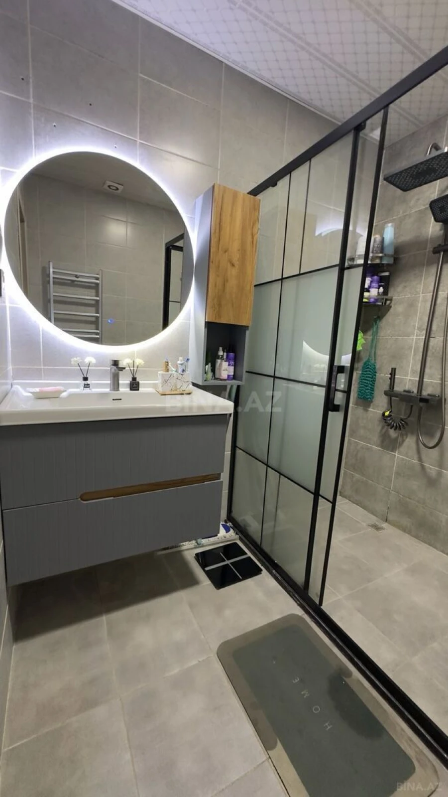 Satılır 3 otaqlı mənzil 126 m²