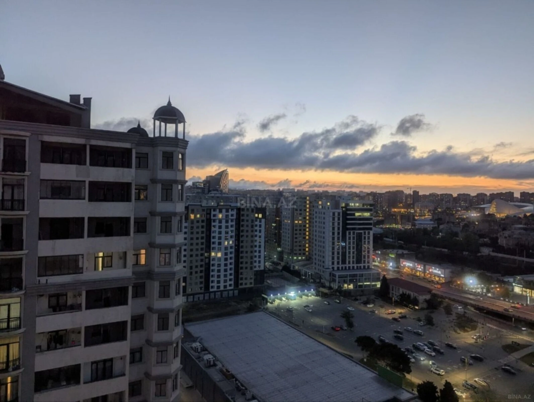 Satılır 2 otaqlı mənzil 70 m²