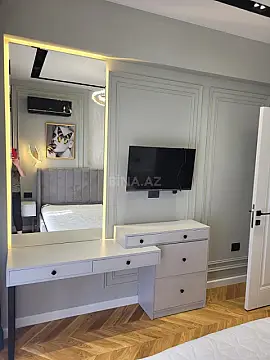 Kirayə verilir 2 otaqlı mənzil 68 m²