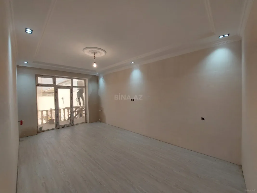 Satılır 4 otaqlı həyət evi 115 m²