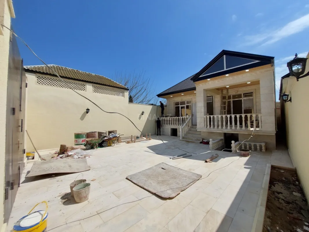 Satılır 4 otaqlı həyət evi 115 m²