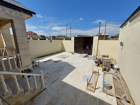 Satılır 4 otaqlı həyət evi 115 m²