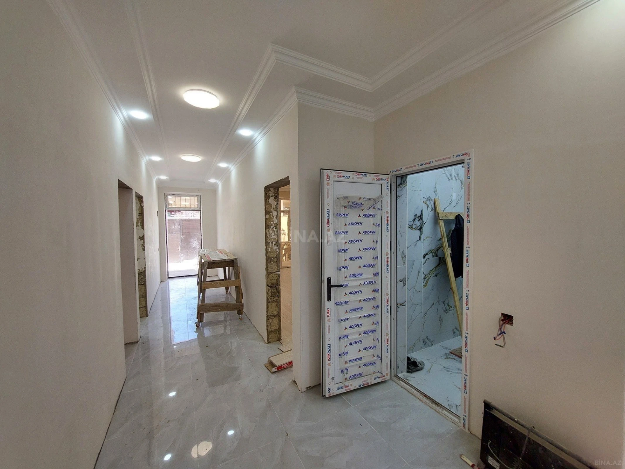 Satılır 4 otaqlı həyət evi 115 m²