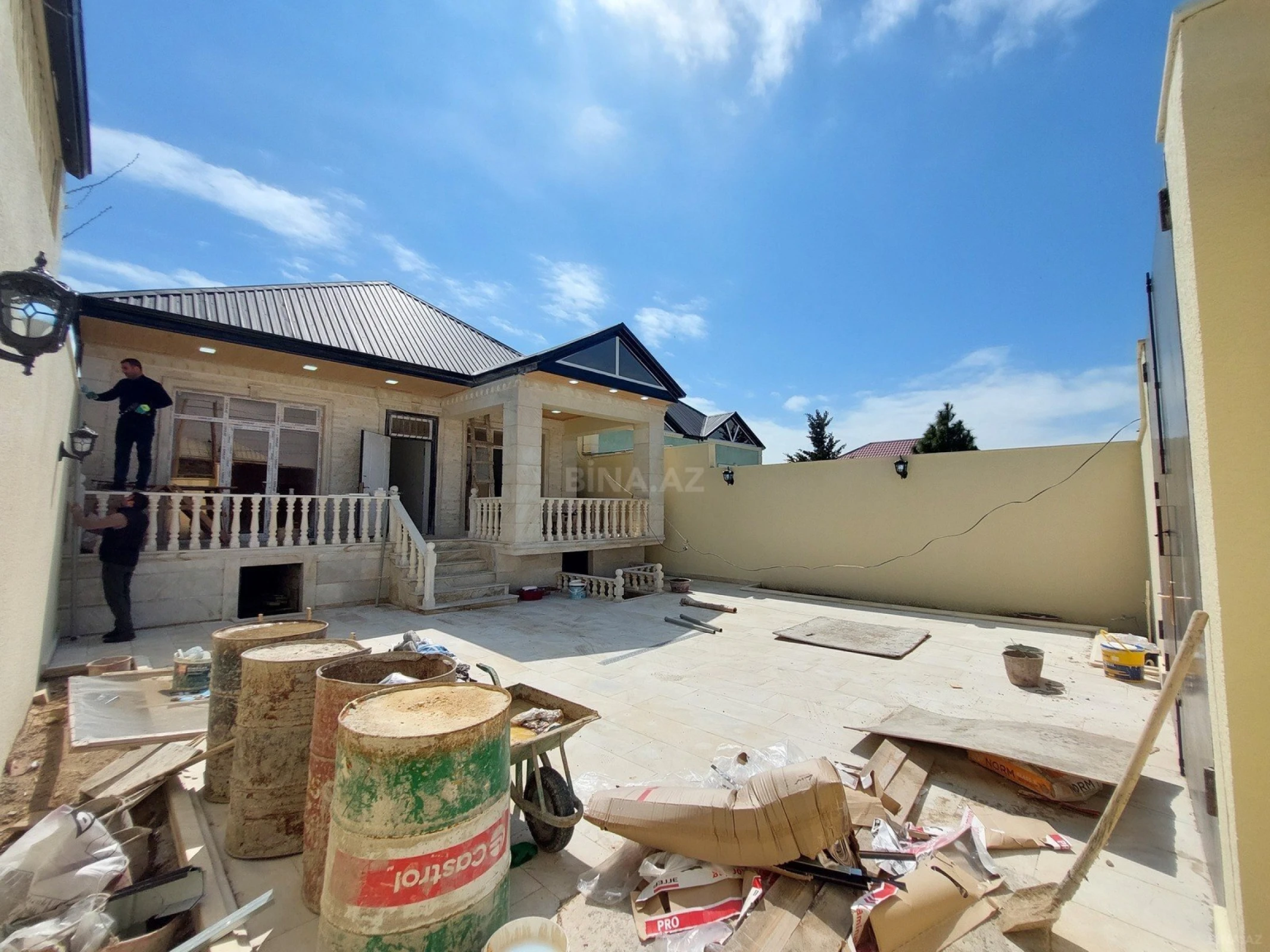 Satılır 4 otaqlı həyət evi 115 m²