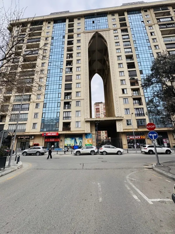 Satılır 2 otaqlı mənzil 80 m²