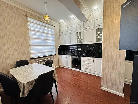 Satılır 2 otaqlı mənzil 80 m²