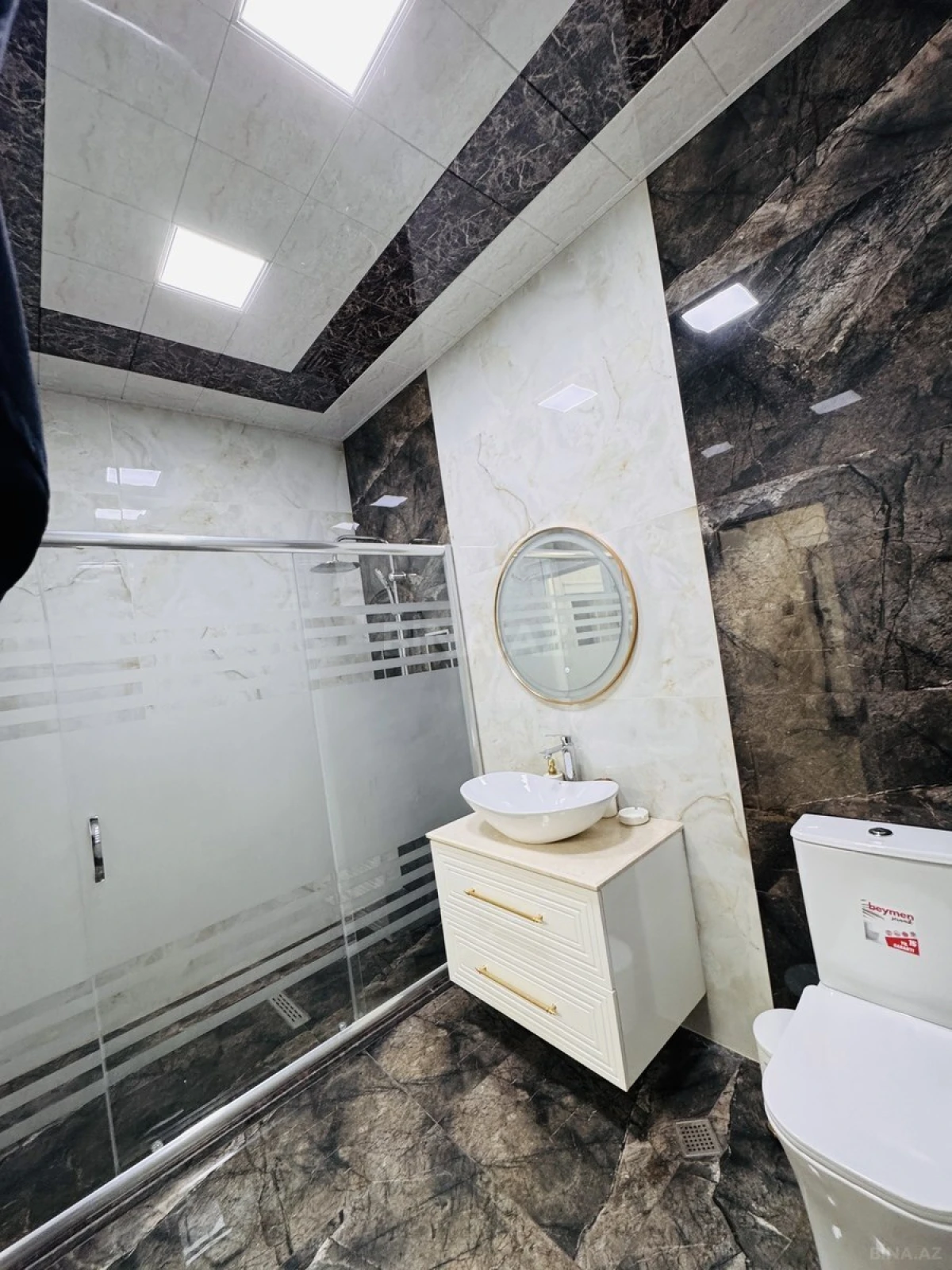 Satılır 2 otaqlı mənzil 80 m²