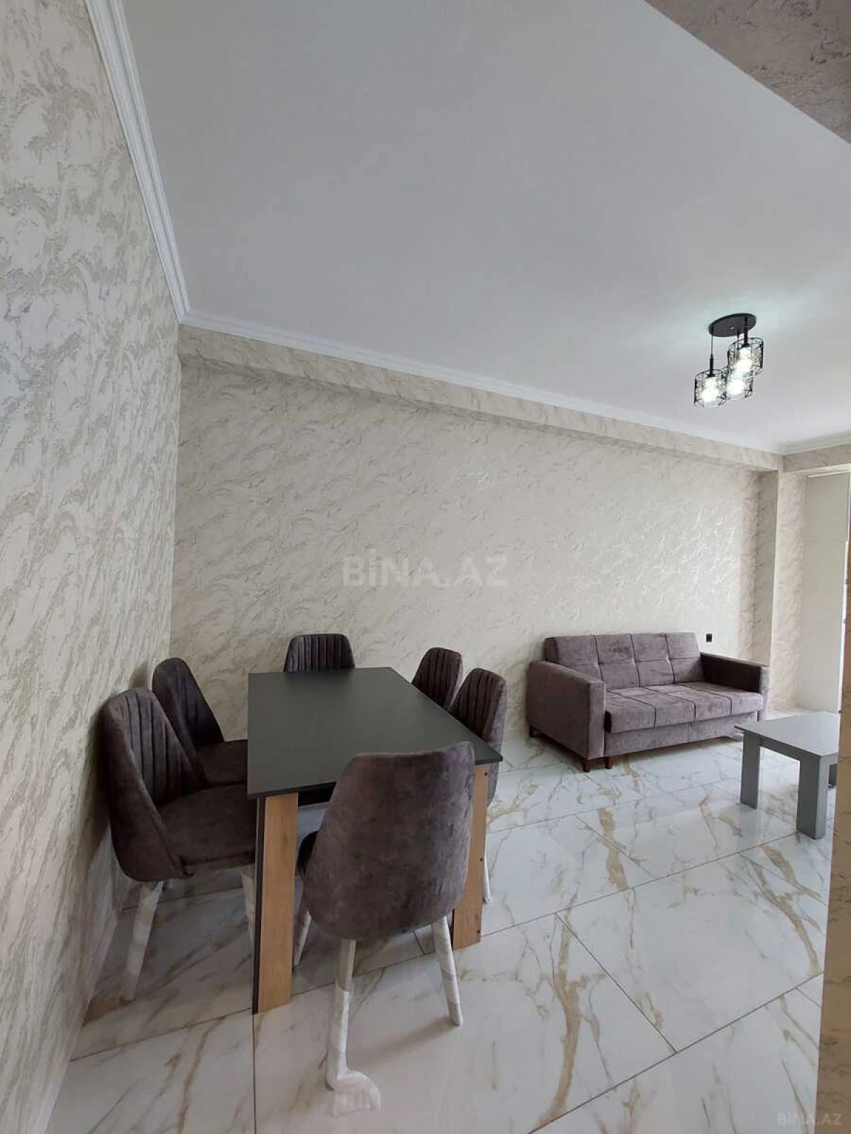 Kirayə verilir 2 otaqlı mənzil 60 m²