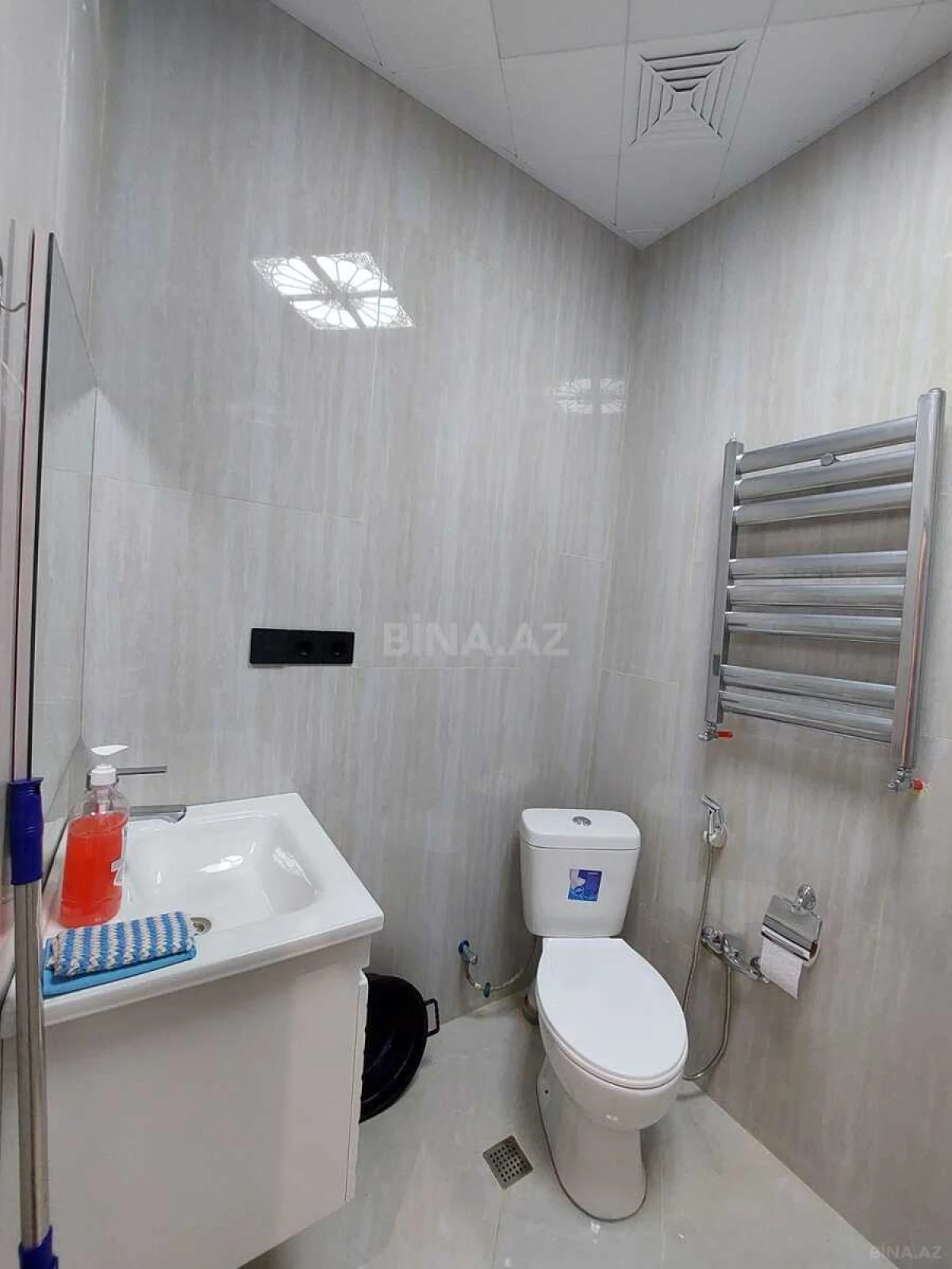 Kirayə verilir 2 otaqlı mənzil 60 m²