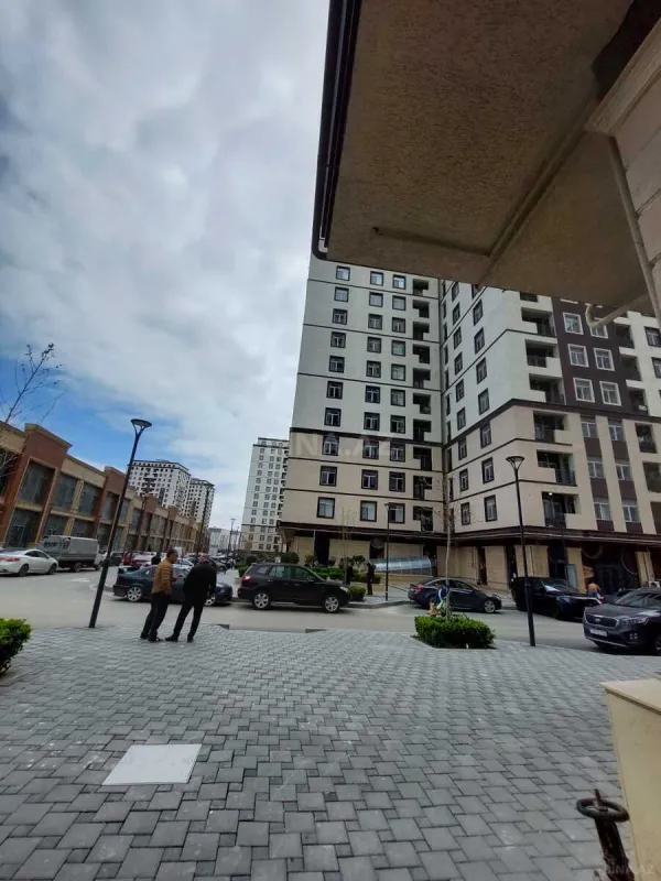 Kirayə verilir 2 otaqlı mənzil 60 m²