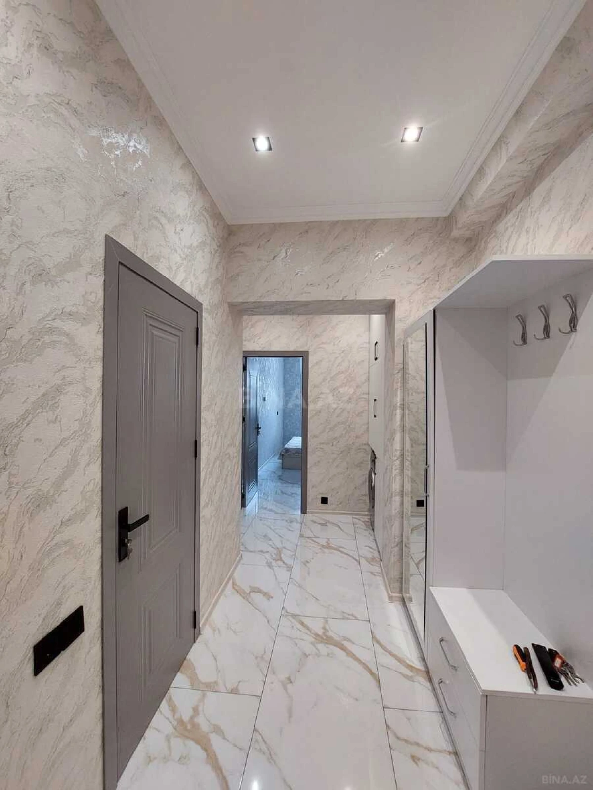 Kirayə verilir 2 otaqlı mənzil 60 m²