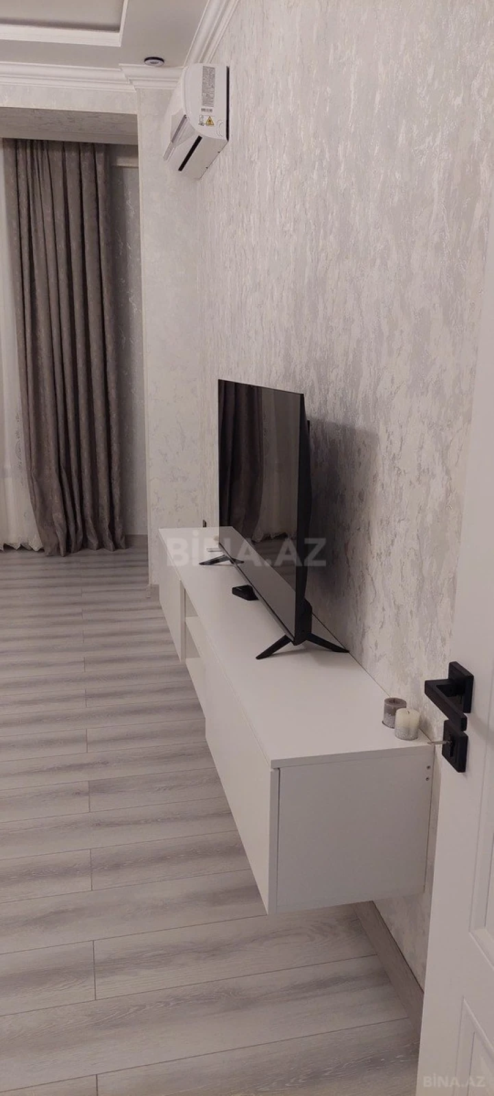 Kirayə verilir 2 otaqlı mənzil 77 m²