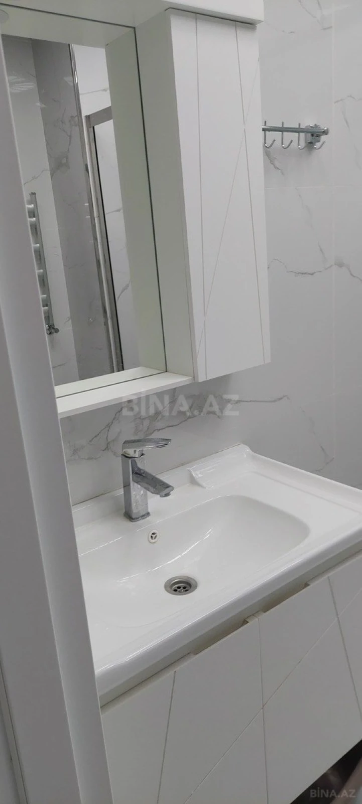 Kirayə verilir 2 otaqlı mənzil 77 m²