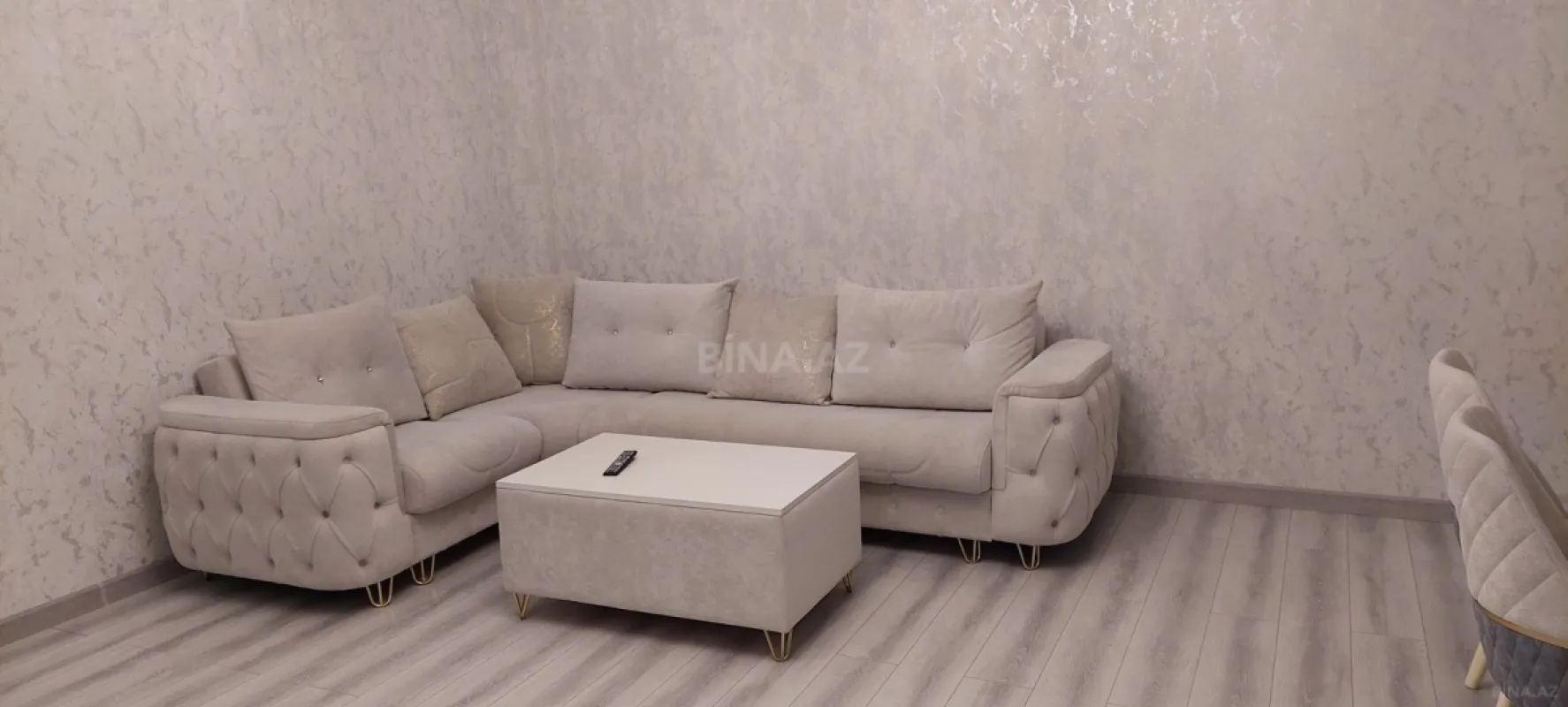 Kirayə verilir 2 otaqlı mənzil 77 m²