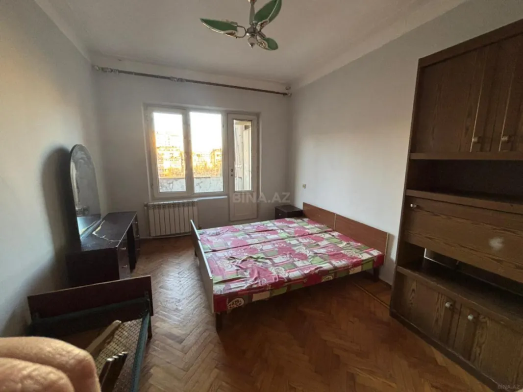 Kirayə verilir 2 otaqlı mənzil 74 m²