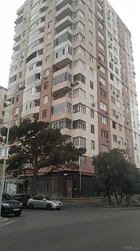 Satılır 3 otaqlı mənzil 135 m² — Bakı 3 otaq 135.00 m²