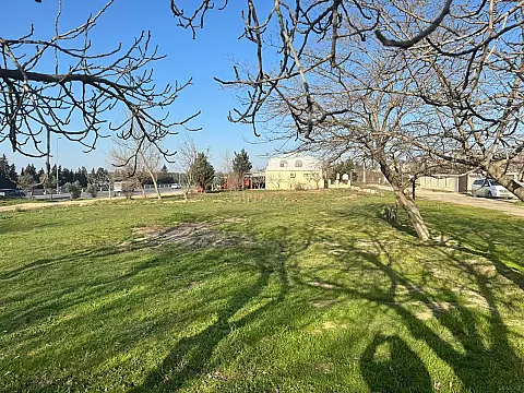 Satılır torpaq sahəsi 100 m²