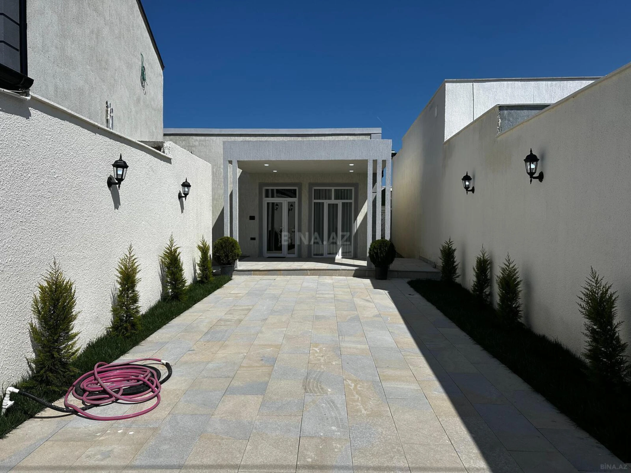 Satılır 4 otaqlı həyət evi 140 m²