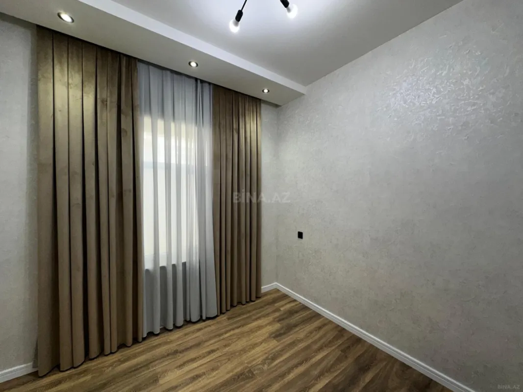 Satılır 4 otaqlı həyət evi 140 m²