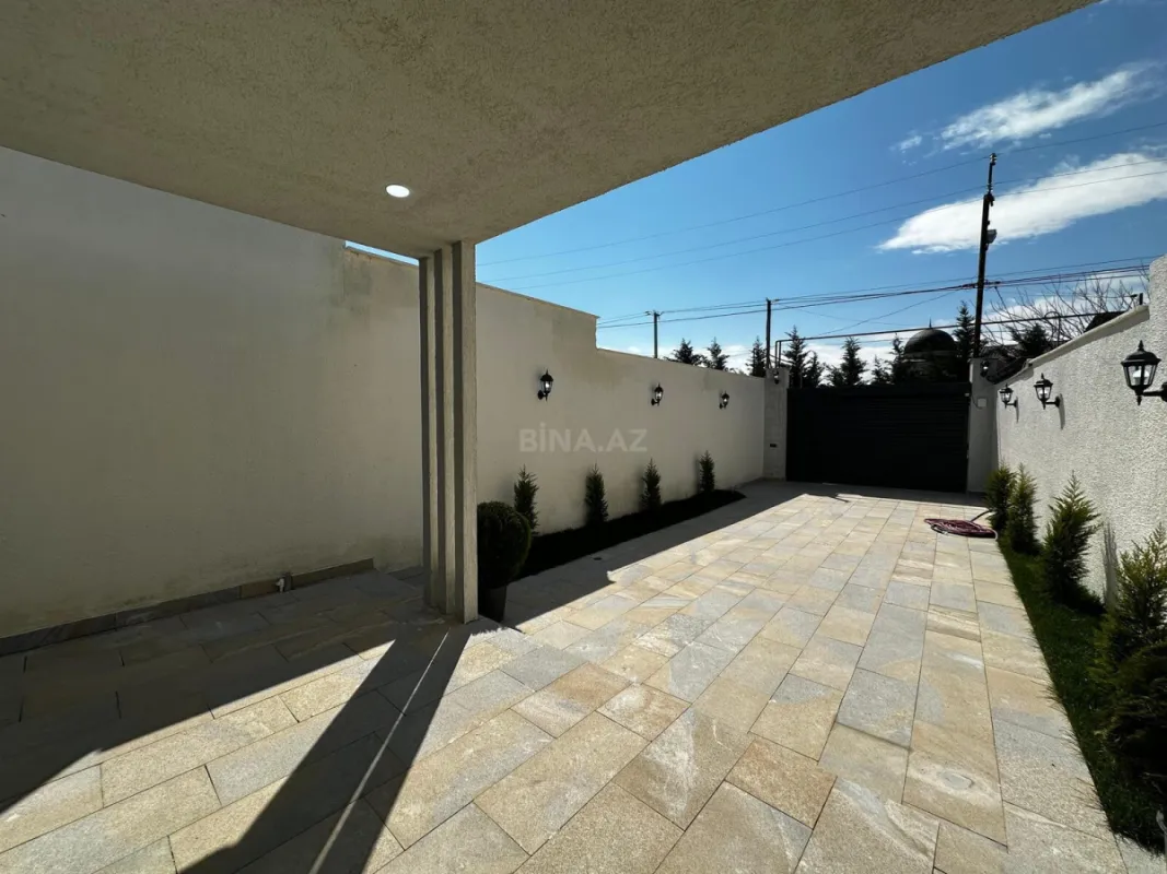 Satılır 4 otaqlı həyət evi 140 m²