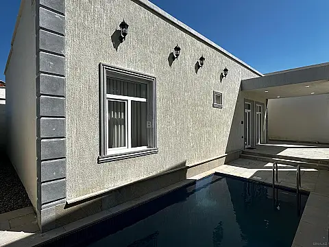 Satılır 4 otaqlı həyət evi 140 m²