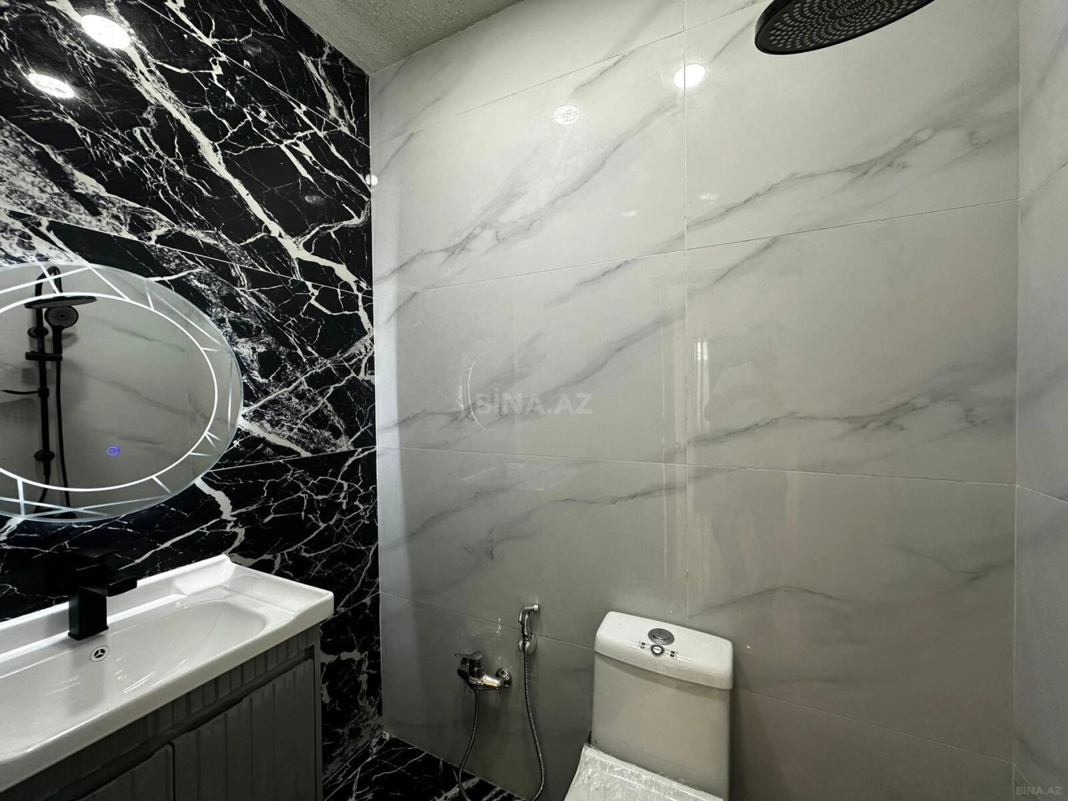 Satılır 4 otaqlı həyət evi 140 m²