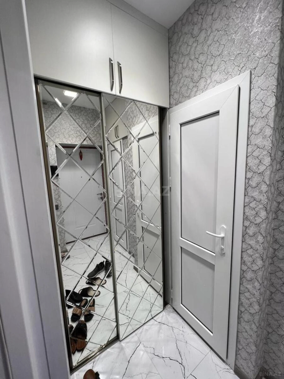 Kirayə verilir 2 otaqlı mənzil 55 m²