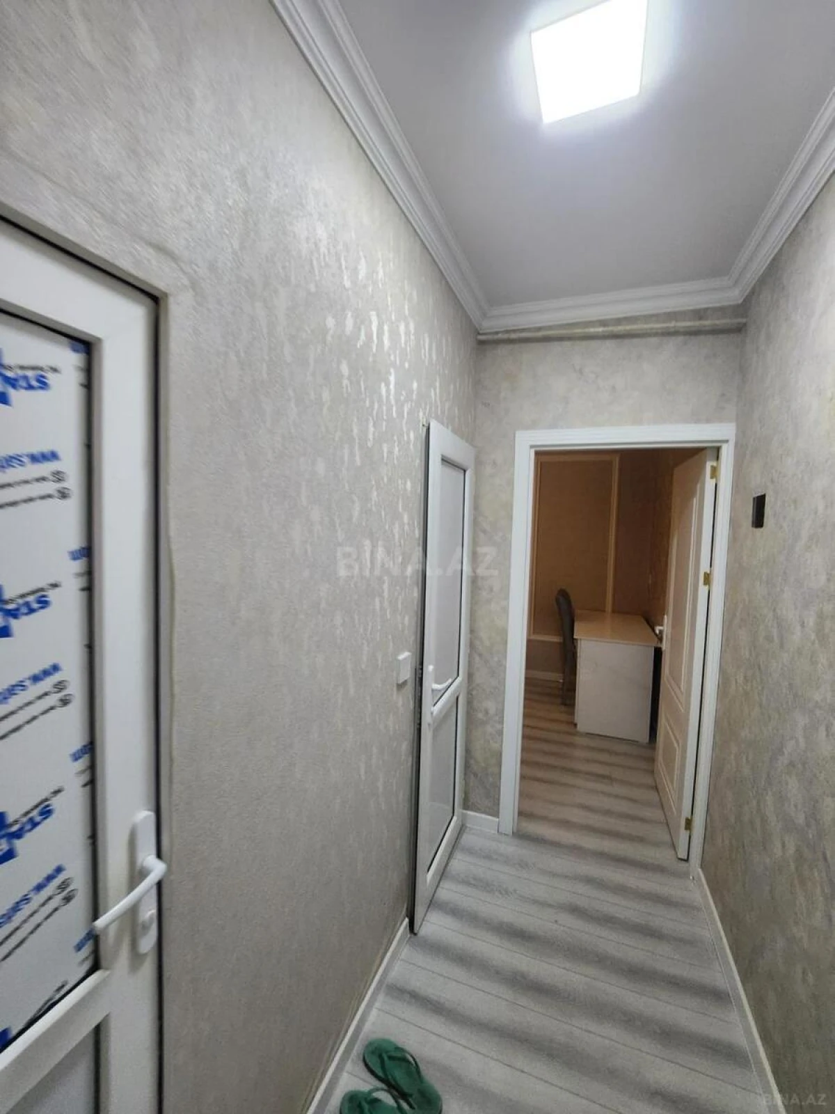Satılır 2 otaqlı mənzil 55 m²