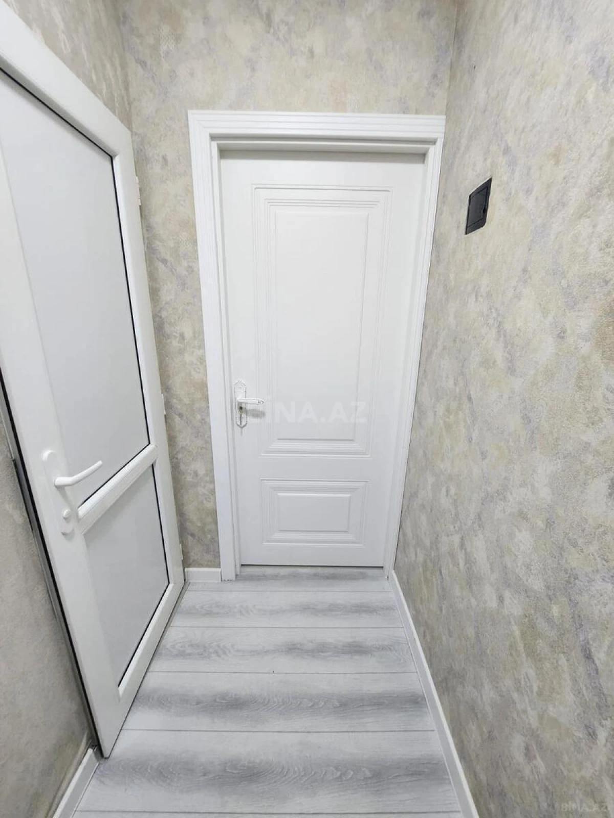 Satılır 2 otaqlı mənzil 55 m²