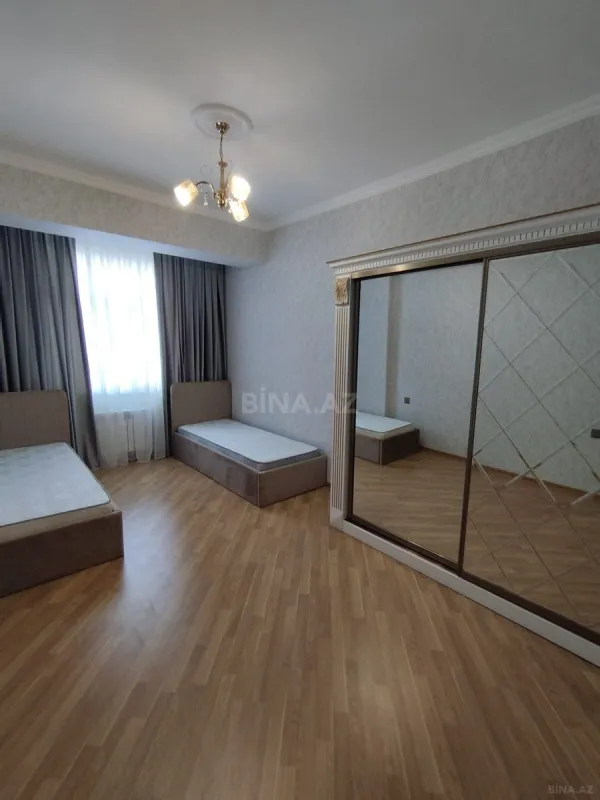 Kirayə verilir 3 otaqlı mənzil 115 m²