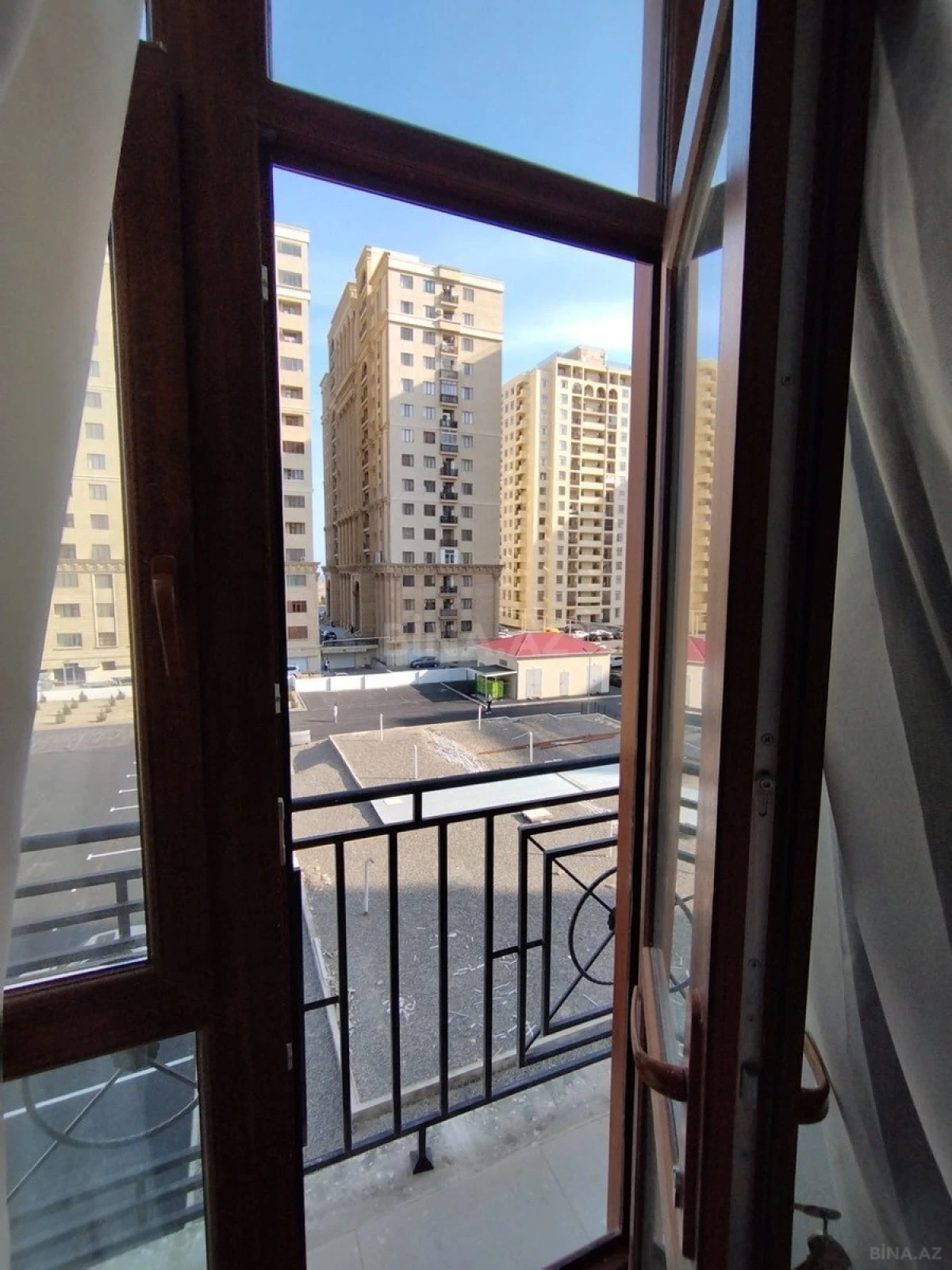 Kirayə verilir 3 otaqlı mənzil 115 m²