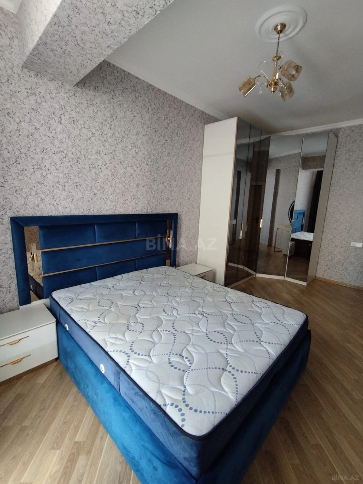 Kirayə verilir 3 otaqlı mənzil 115 m²