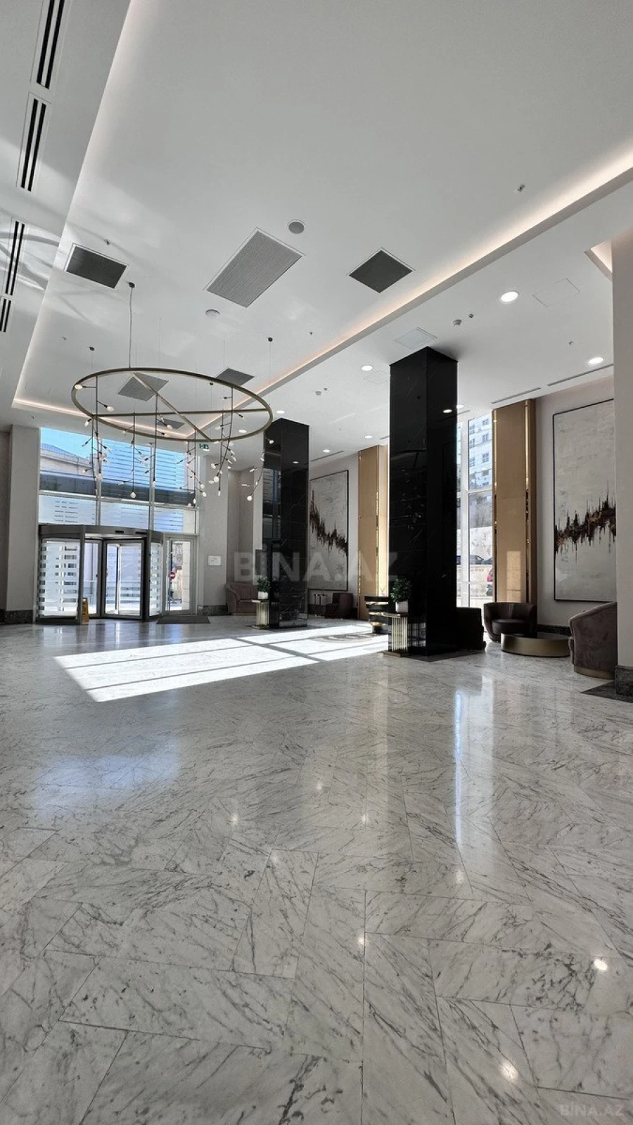 Satılır 5 otaqlı mənzil 277.6 m²