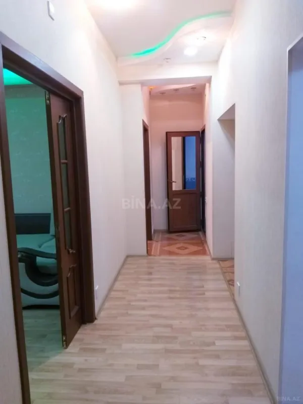 Kirayə verilir 2 otaqlı mənzil 95 m²