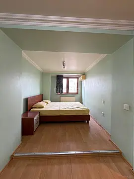 Satılır 4 otaqlı mənzil 110 m²