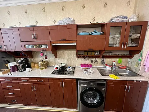 Satılır 2 otaqlı mənzil 95 m²