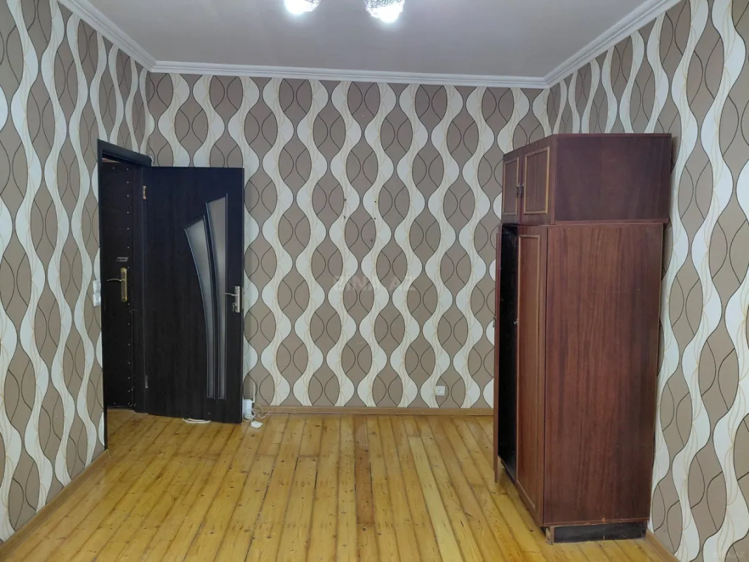 Satılır 1 otaqlı mənzil 37 m²