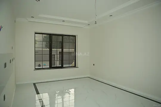 Satılır 6 otaqlı həyət evi 375 m²