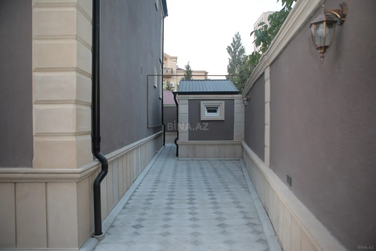 Satılır 6 otaqlı həyət evi 375 m²