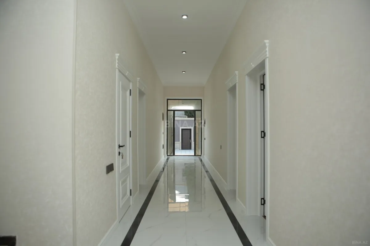 Satılır 6 otaqlı həyət evi 375 m²