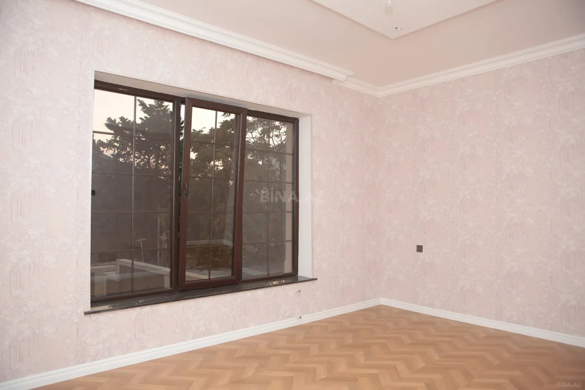 Satılır 6 otaqlı həyət evi 375 m²
