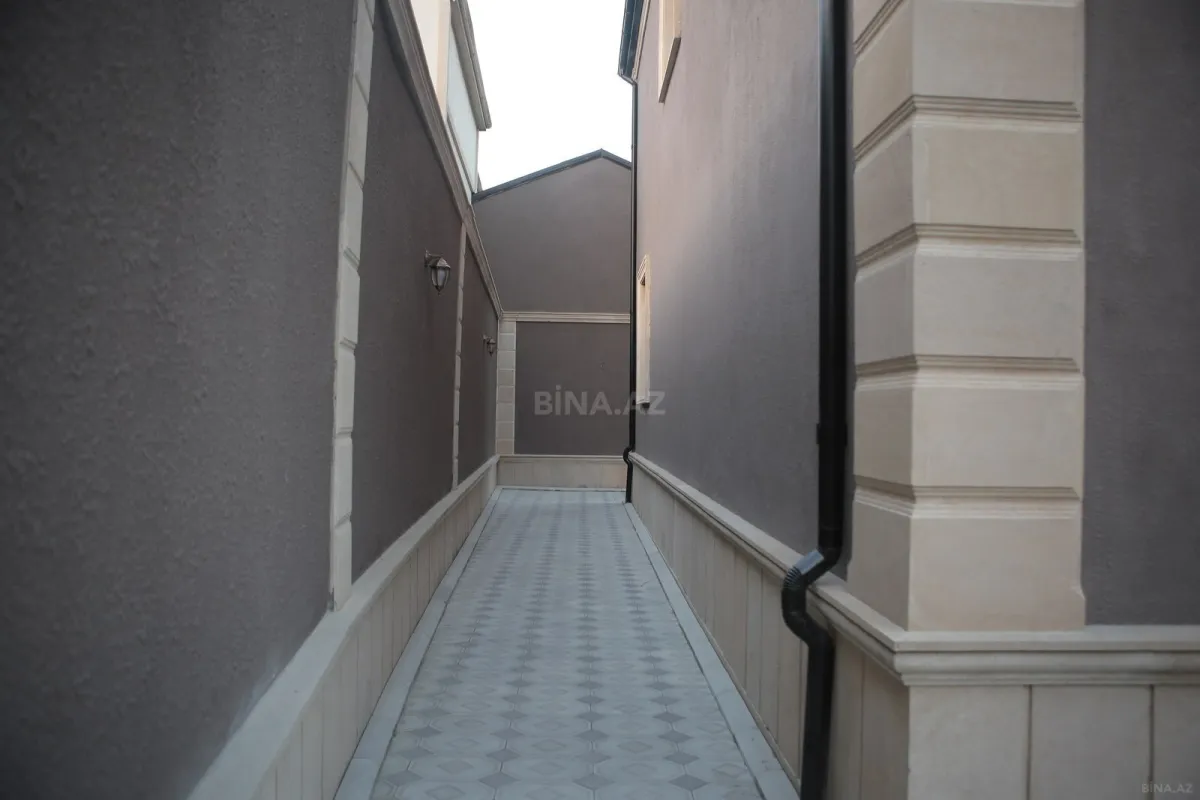 Satılır 6 otaqlı həyət evi 375 m²